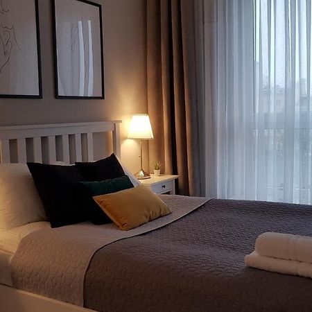 Grochowska Apartment ワルシャワ エクステリア 写真