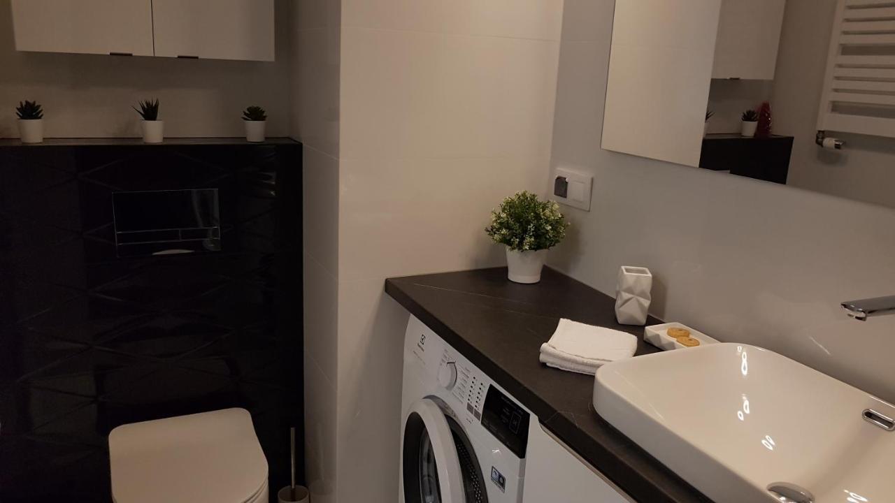 Grochowska Apartment ワルシャワ エクステリア 写真